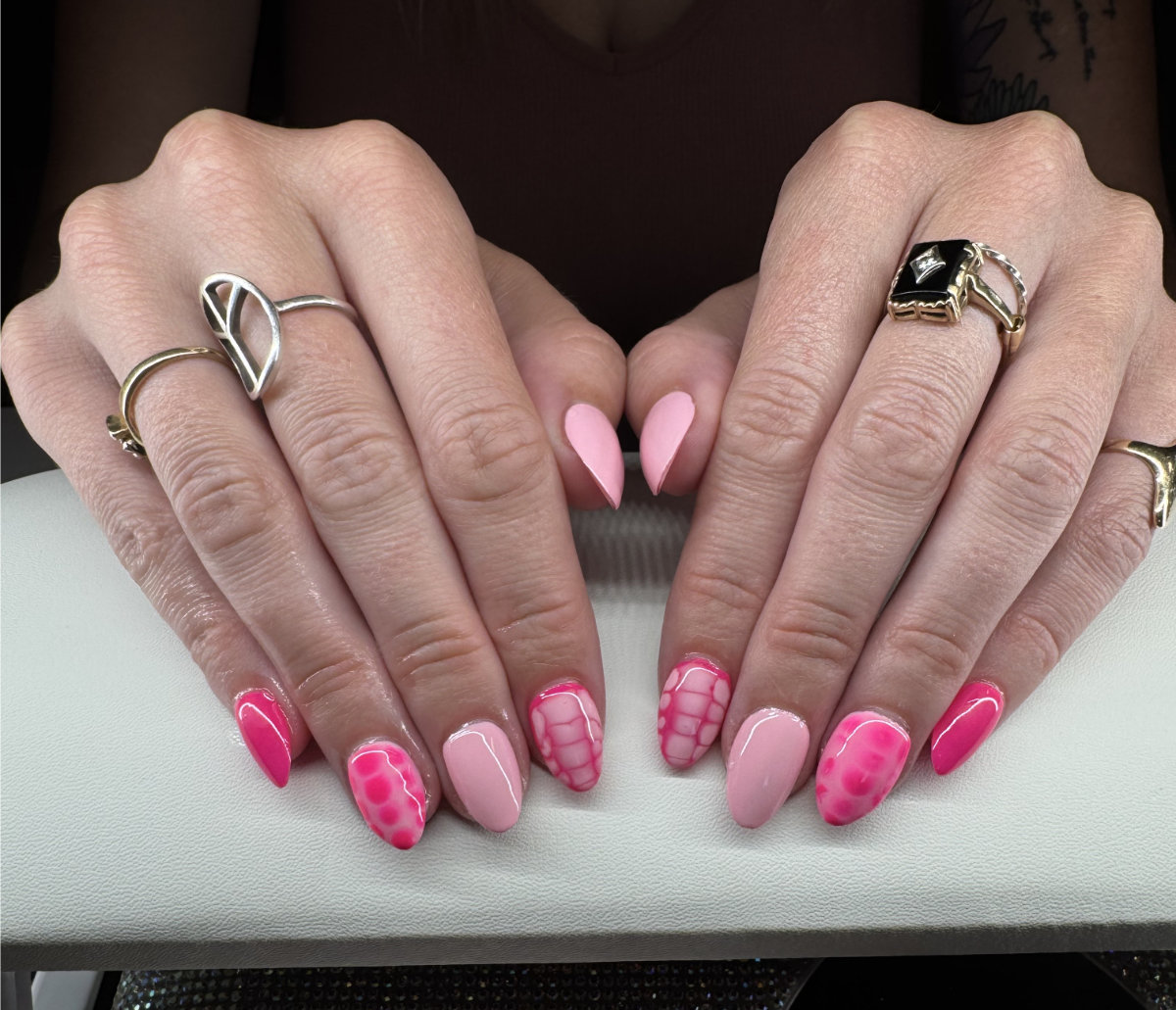 photo of manicured nails 7